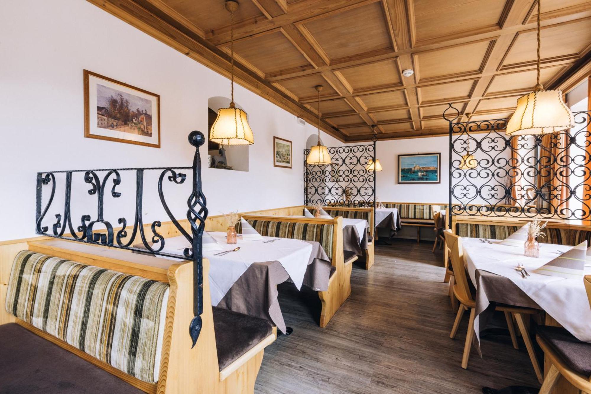 Hotel Schoenwies Trodena Luaran gambar