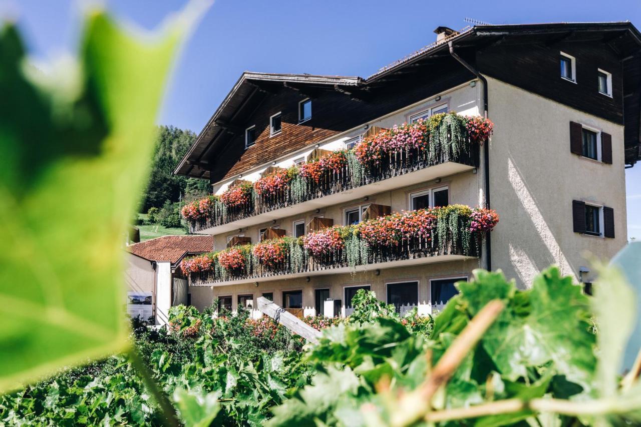 Hotel Schoenwies Trodena Luaran gambar